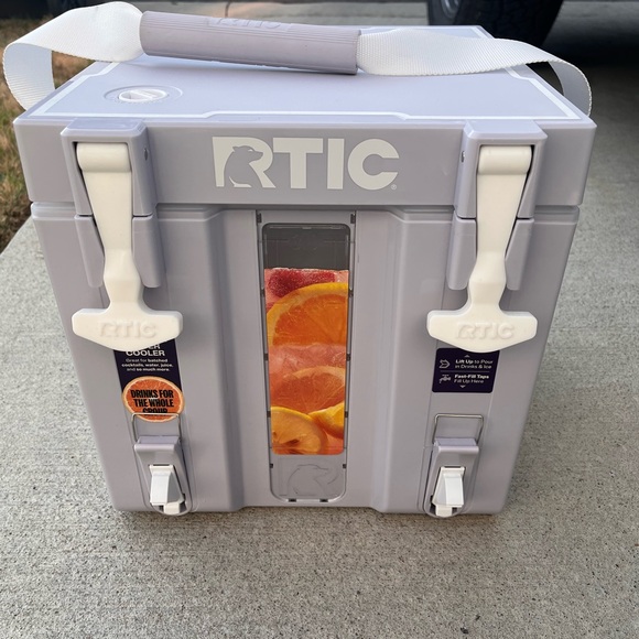 RTIC Halftime Water Cooler Portable Carrier Container, Drink Beverage Dispenser - Picture 1 of 4